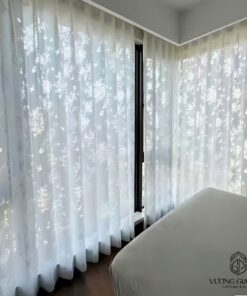 Rèm Voan hoạ tiết trắng thêu hoa hồng