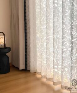 Rèm Voan hoạ tiết trắng thêu hoa hồng