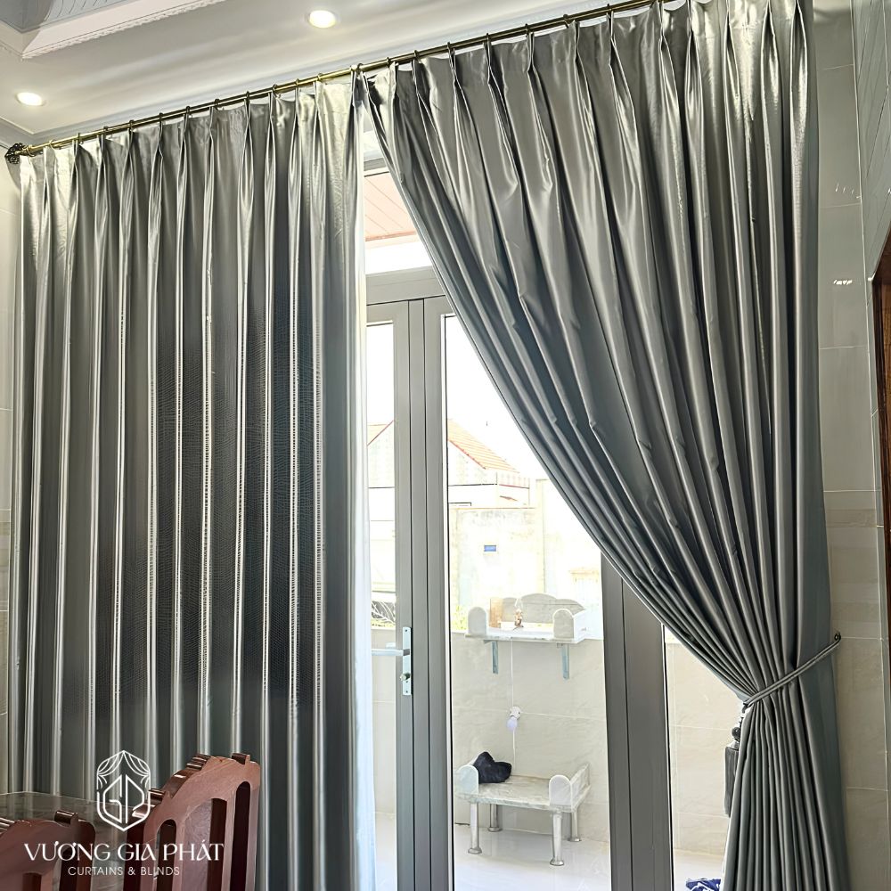 Rèm Vải Gấm Màu Xám Bạc Cao Cấp