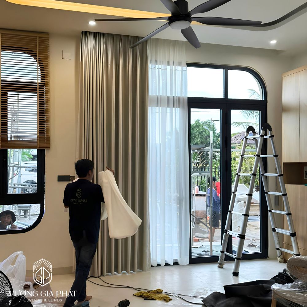 Rèm vải 2 lớp – Nét mềm mại, sang trọng cho không gian chính